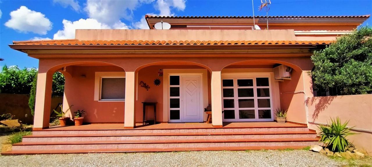 Villa Du Lac Speciale Pour Famille Avec Enfant Riudecanyes Dış mekan fotoğraf